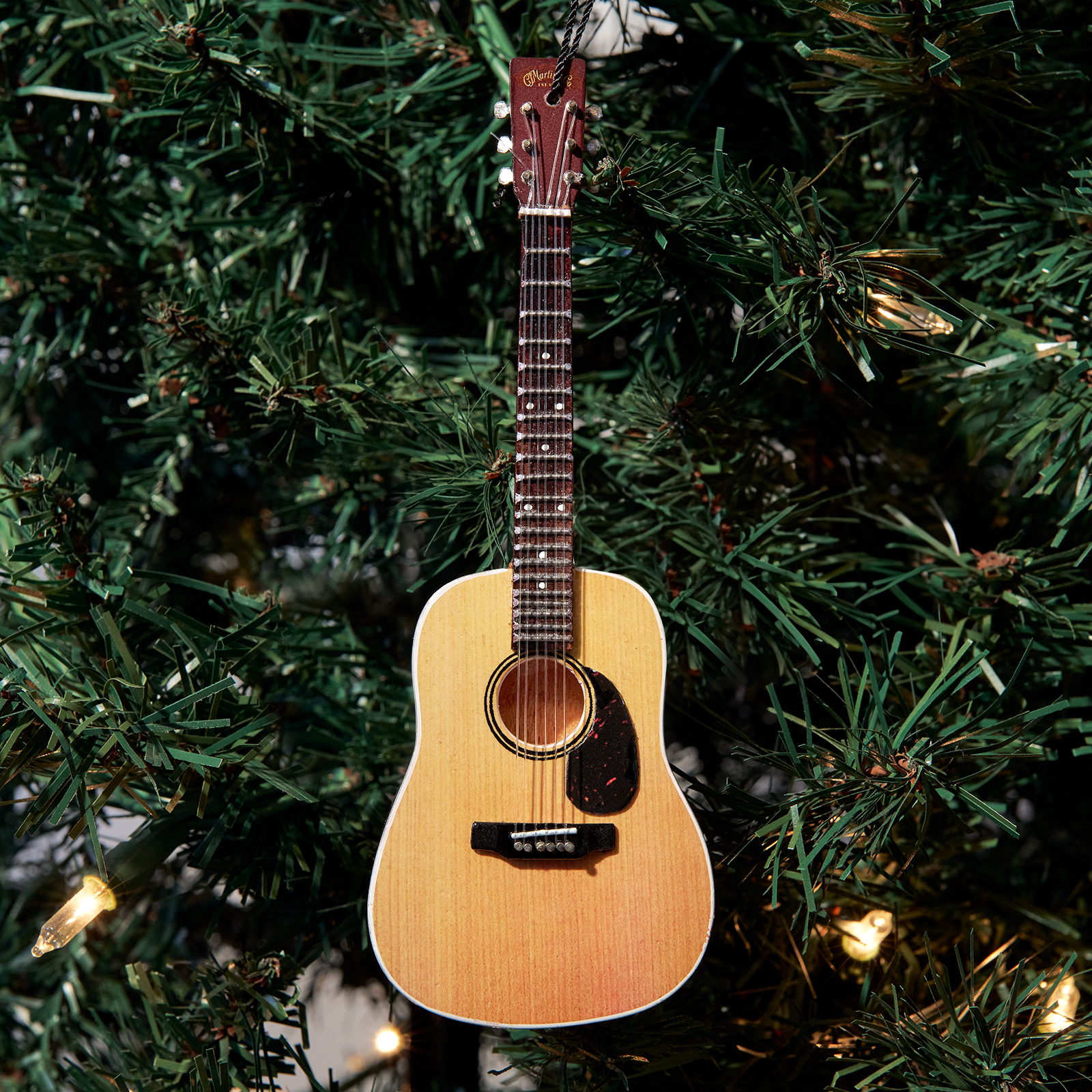 Martin D-28 Ornament image number 1