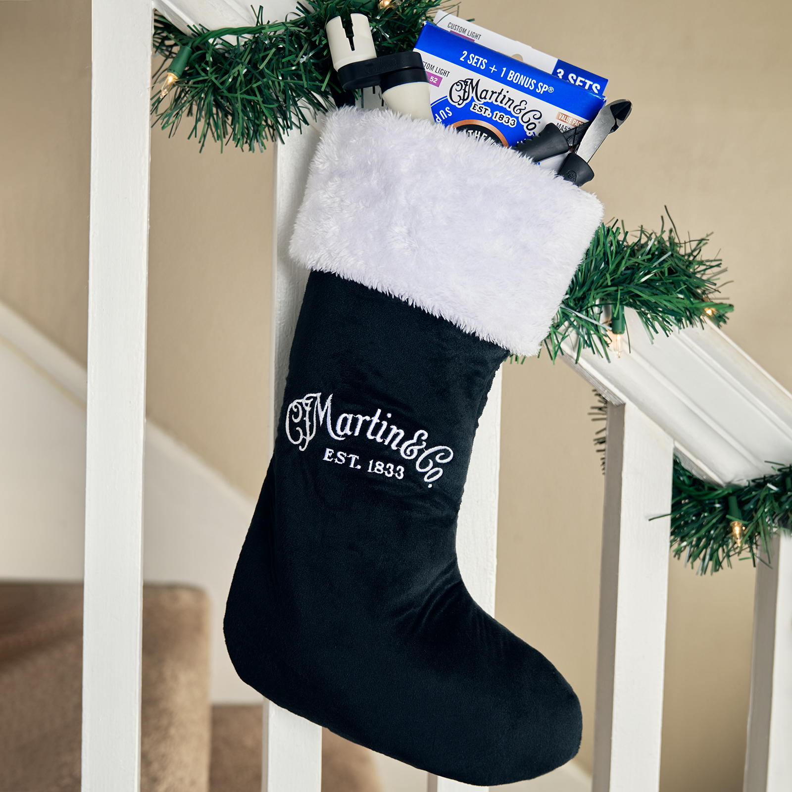 Martin Holiday Accessory Pack image number 1