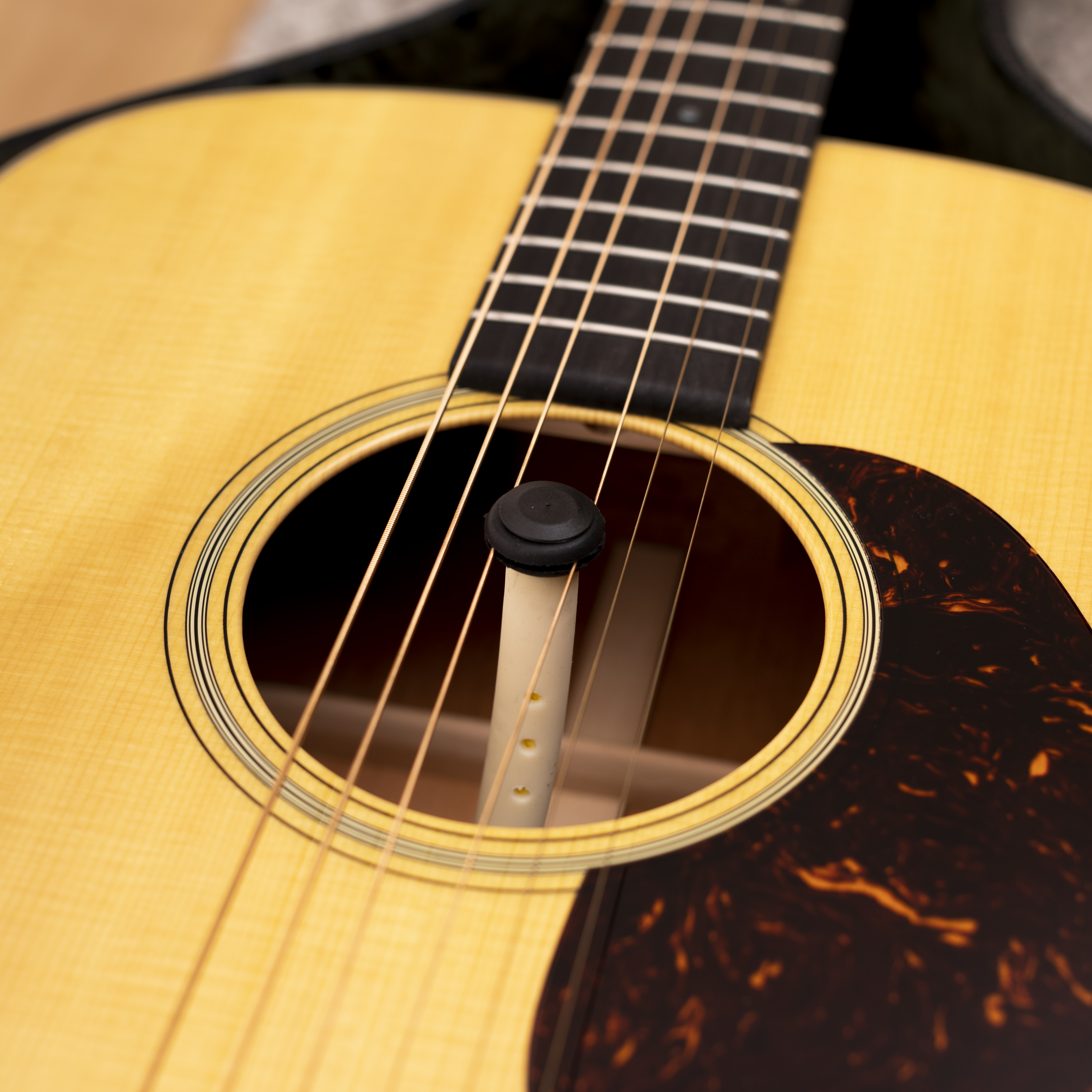 Martin Guitar Humidifier image number 2