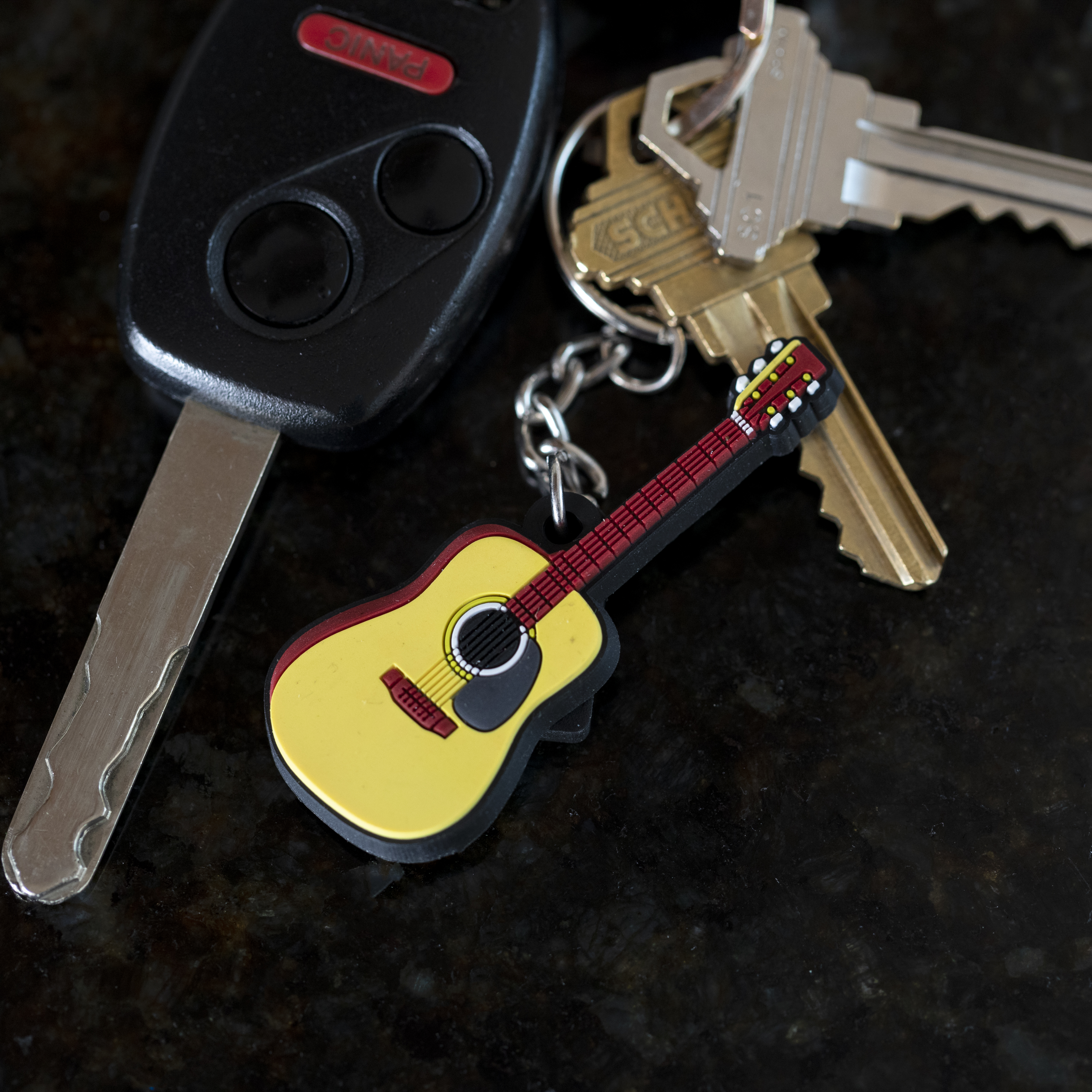 D-28 Keychain image number 2
